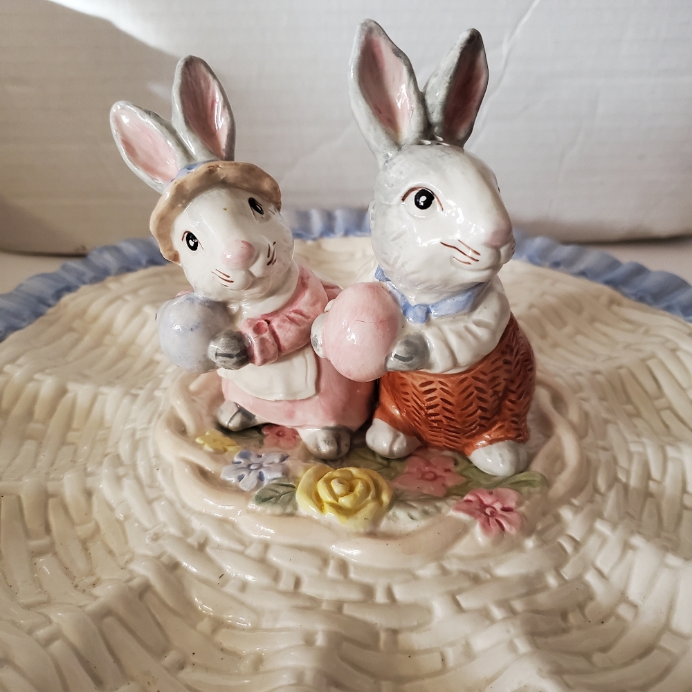 Fitz & Floyd Basket Weave Ceramic Egg Serving Dish Salt & Pepper Shakers Set